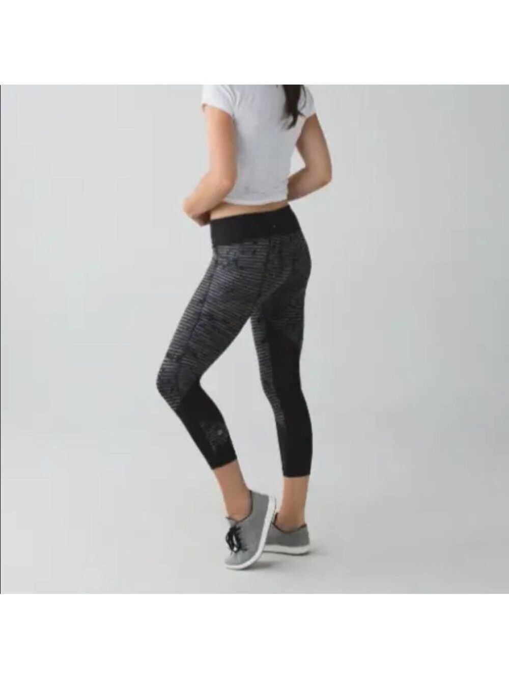 LULULEMON Pace Rival Crop Full-On Luxtreme Stripe Play Slate Black Sz 8